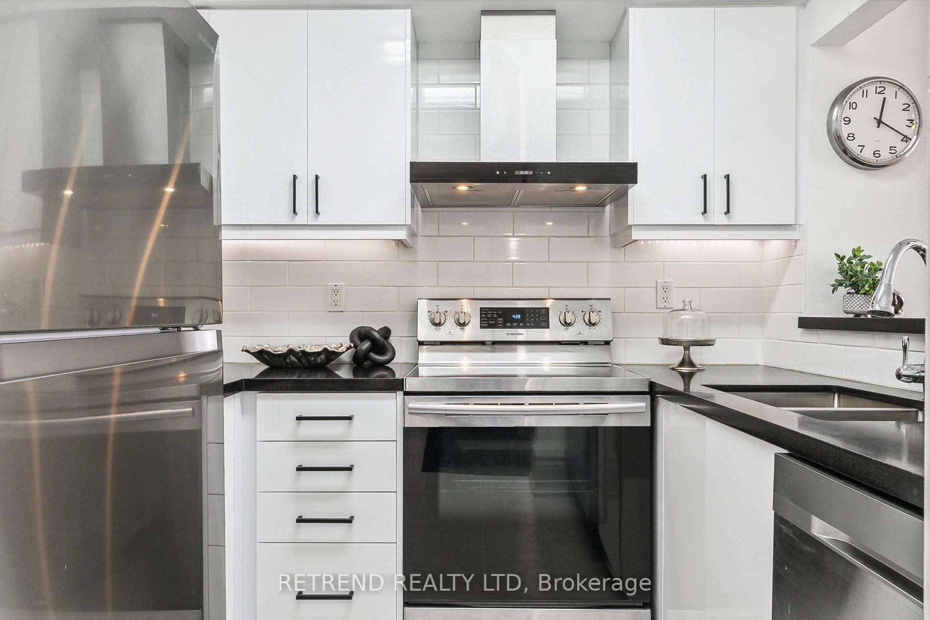 1000 Sheppard Ave W, #202