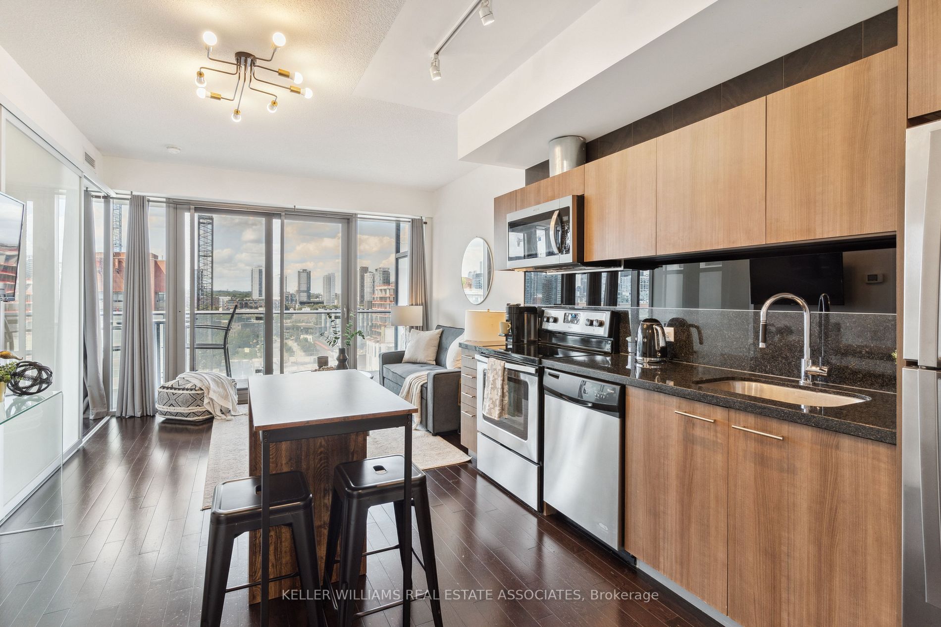 390 Cherry St, #1203
