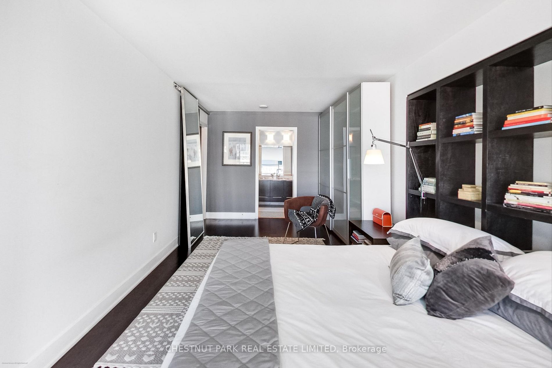 637 Lake Shore Blvd W, #617