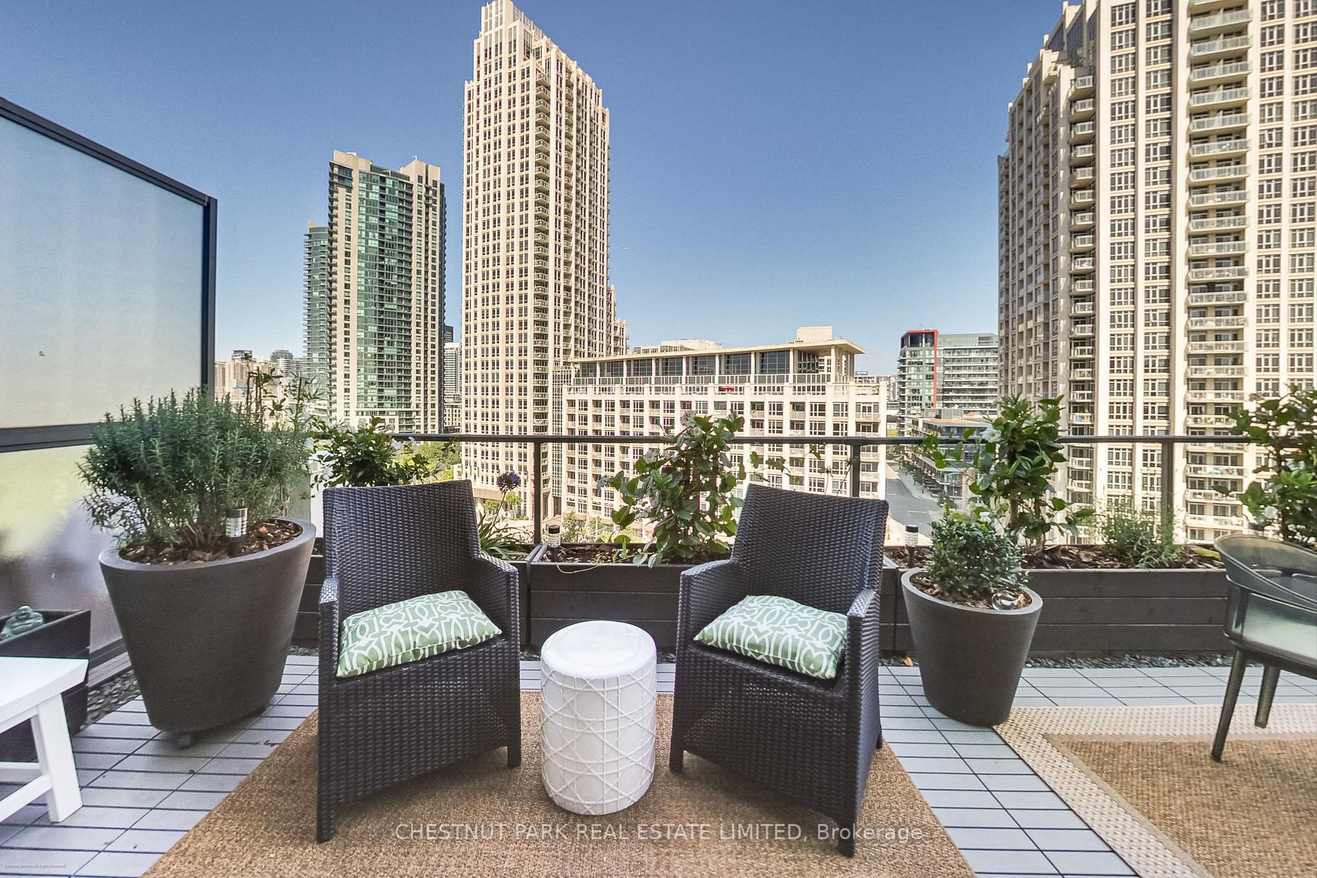 637 Lake Shore Blvd W, #617