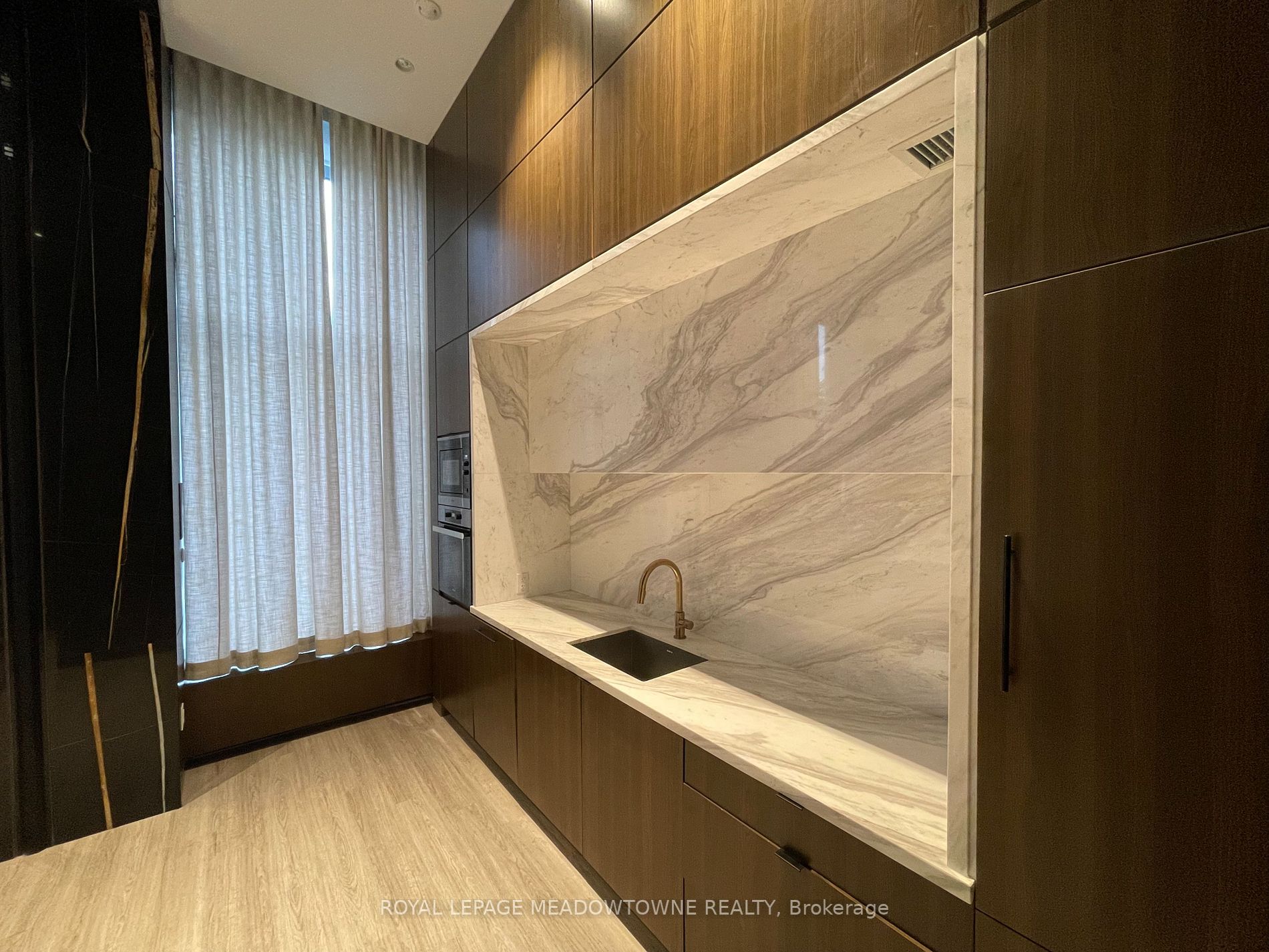 280 Howland Ave, #624