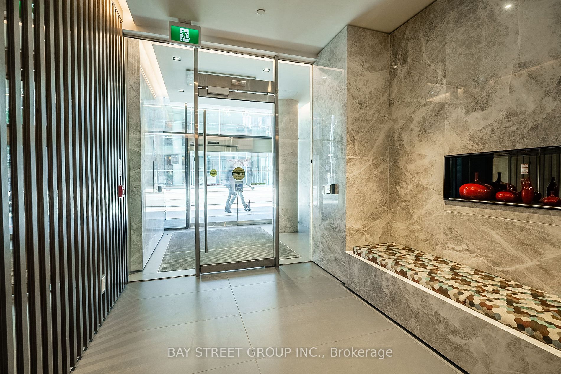 215 Queen St W, #1803