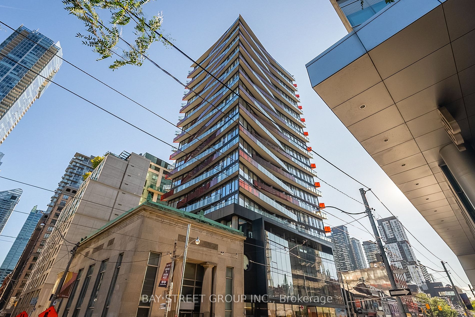 215 Queen St W, #1803