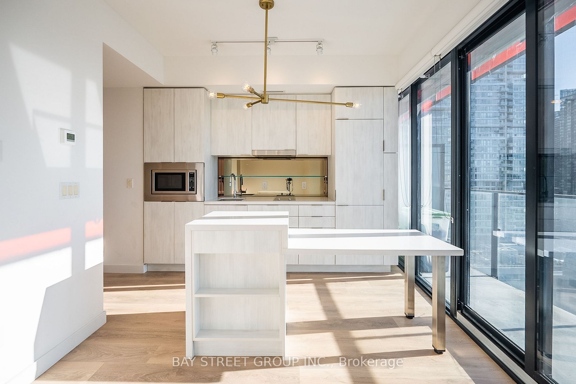 215 Queen St W, #1803