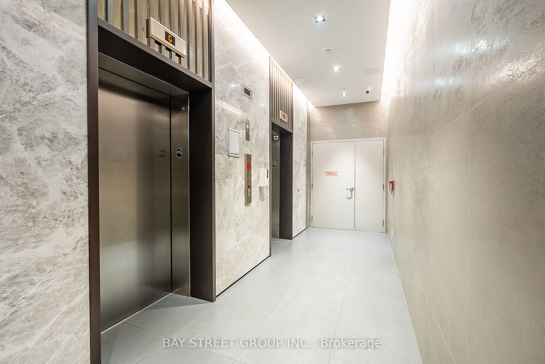 215 Queen St W, #1803