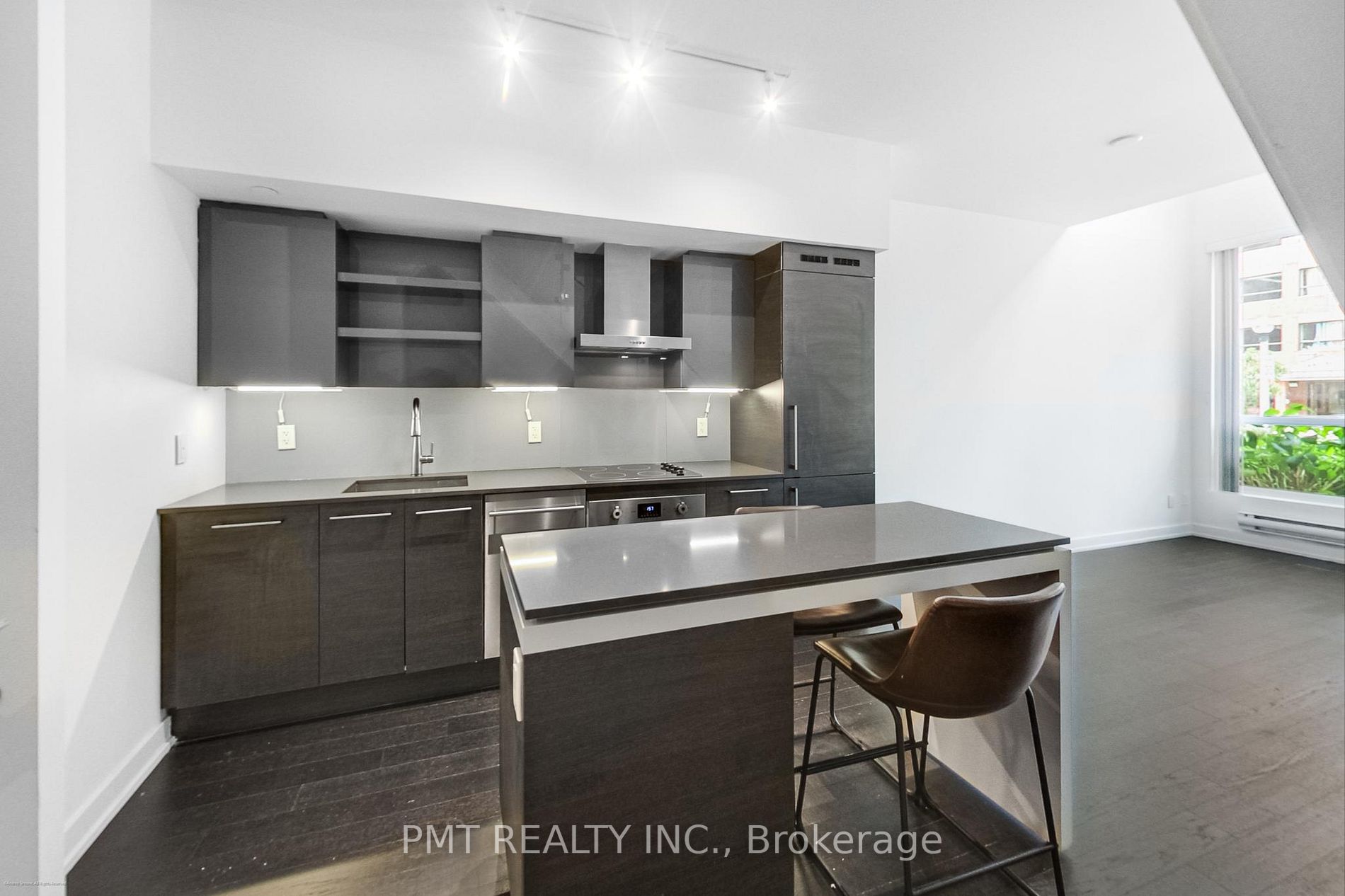 1030 King Street West St W, #103