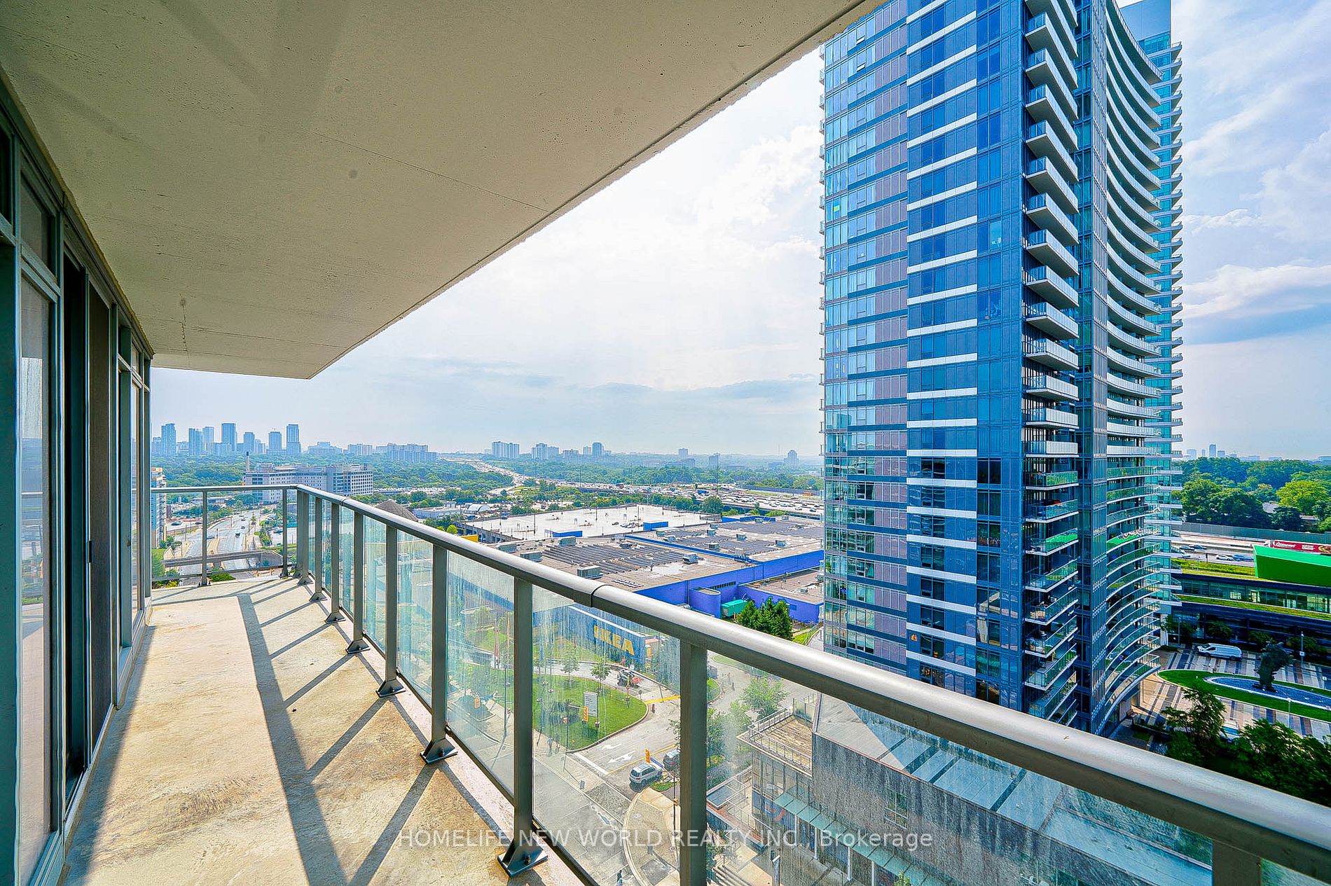 72 Esther Shiner Blvd, #1515