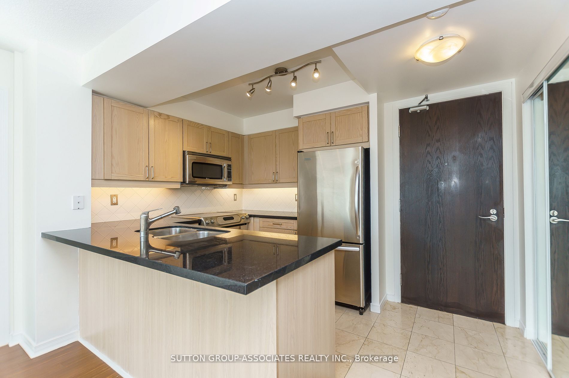 205 The Donway W, #506