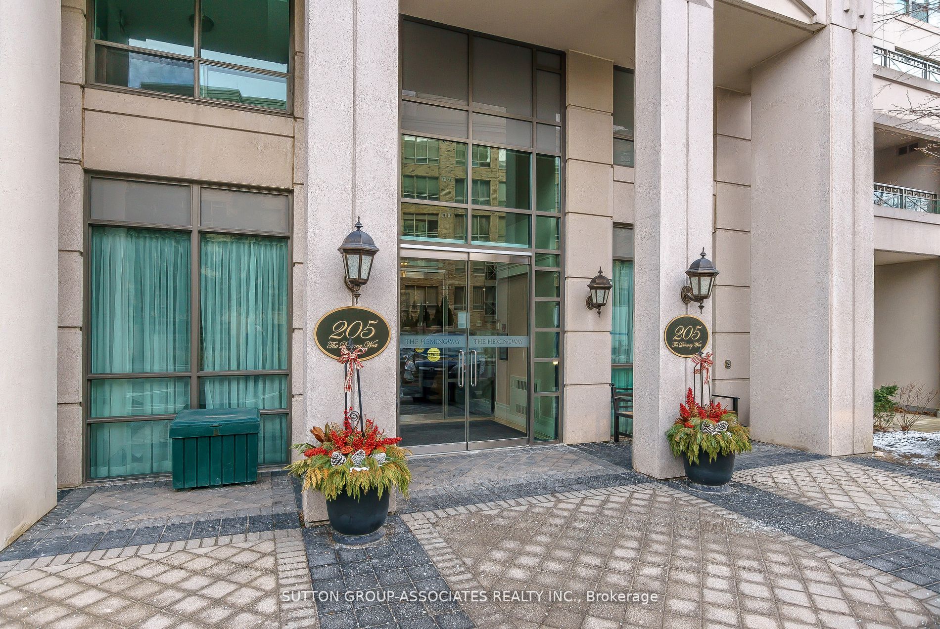 205 The Donway W, #506