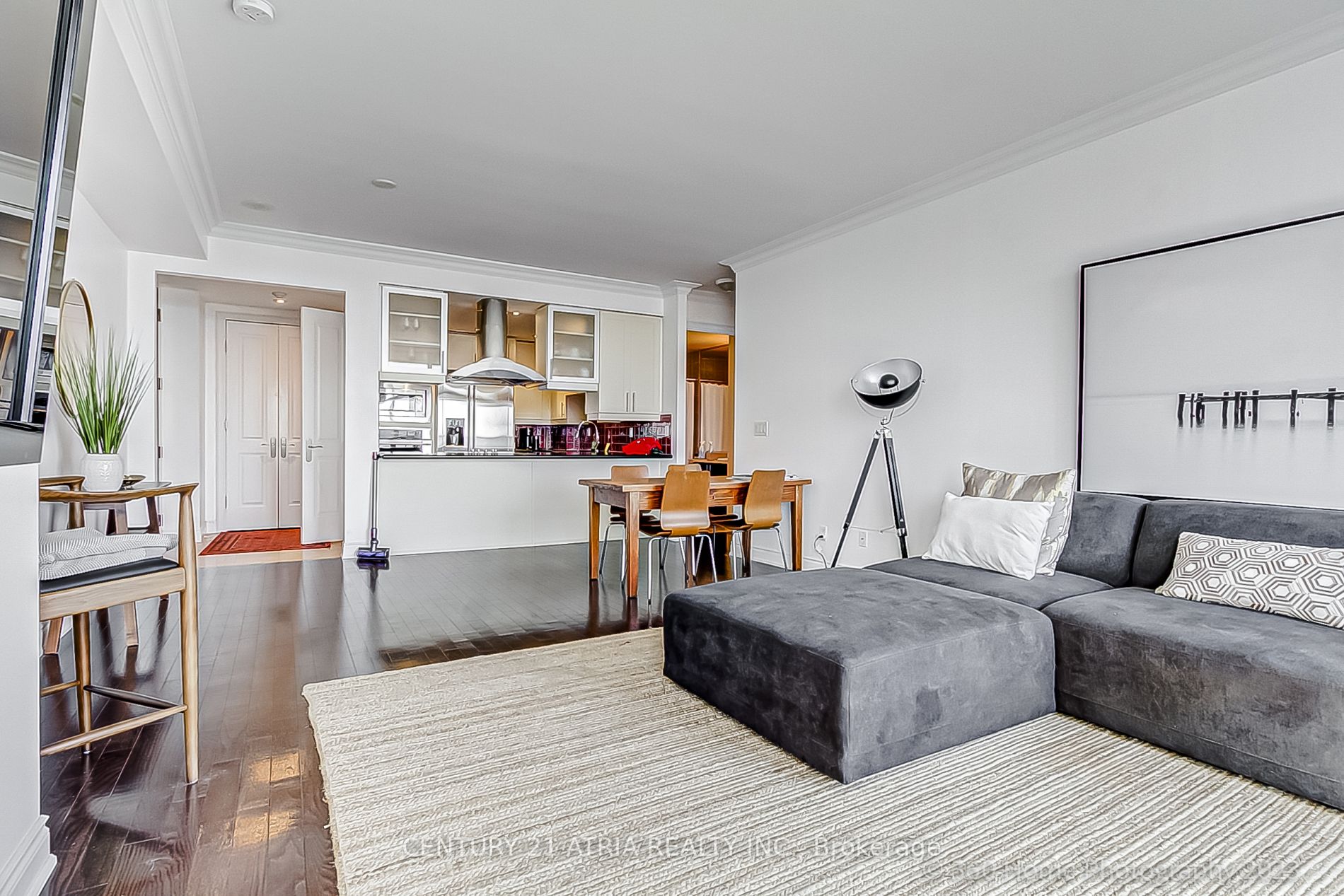 761 Bay St, #4311