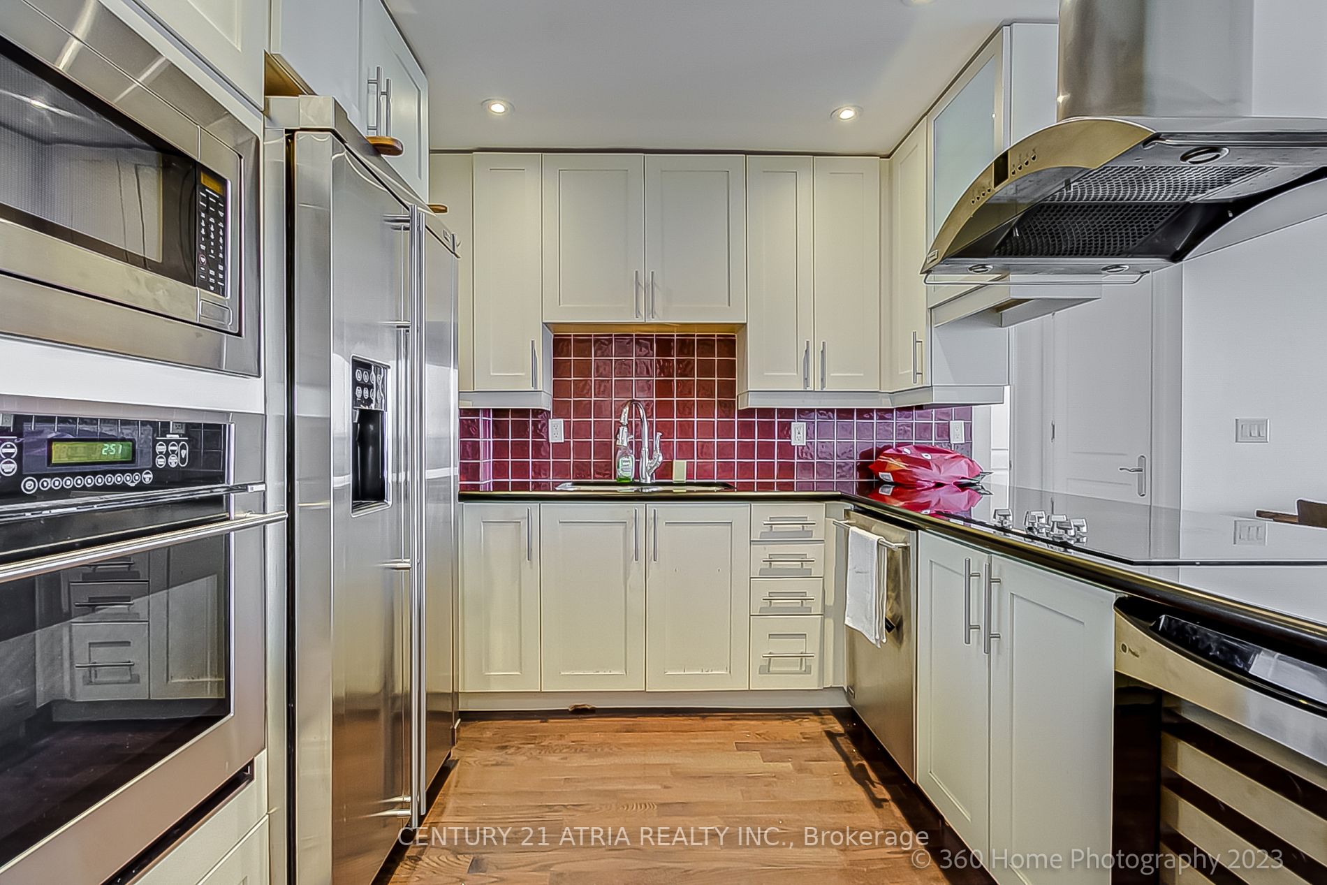 761 Bay St, #4311
