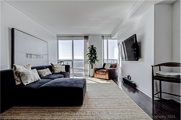 761 Bay St, Toronto
