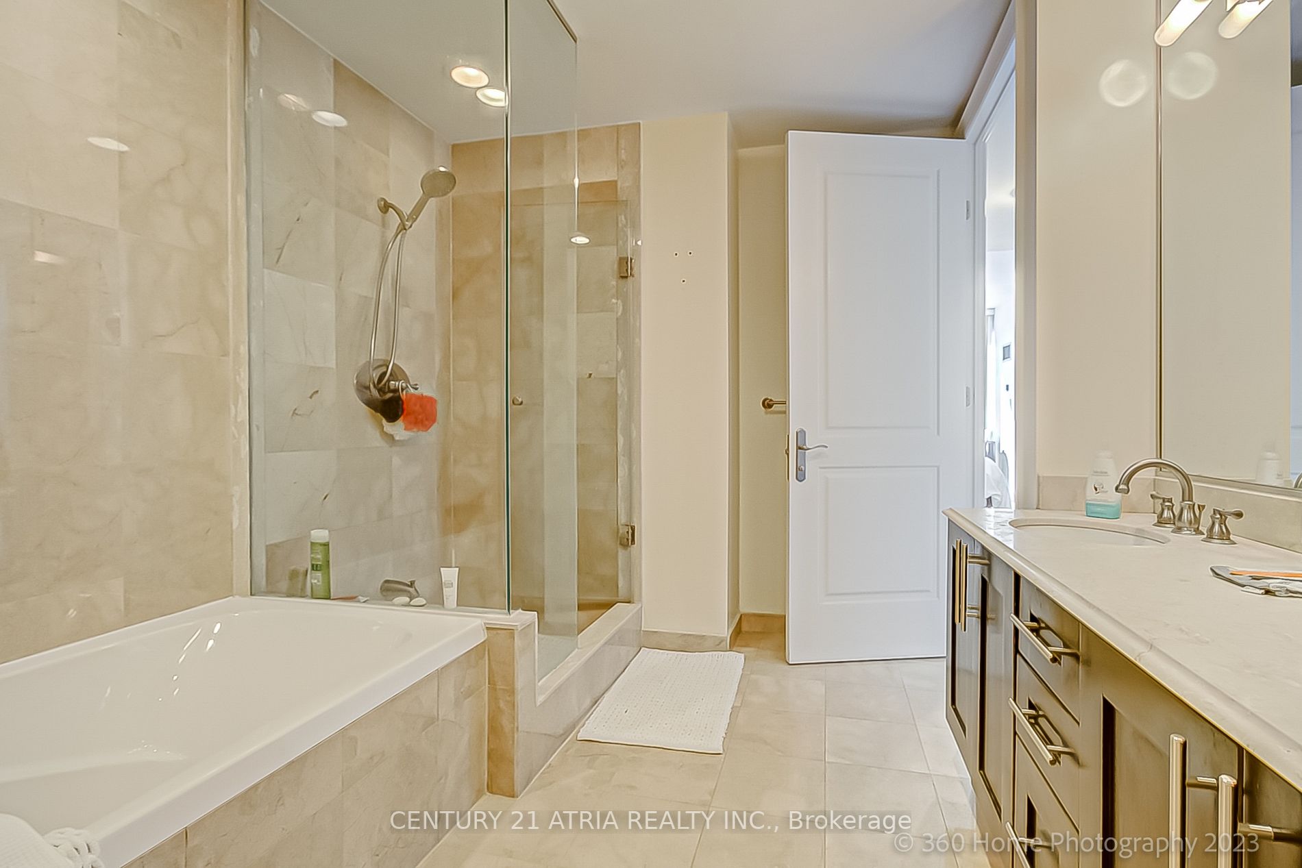761 Bay St, #4311