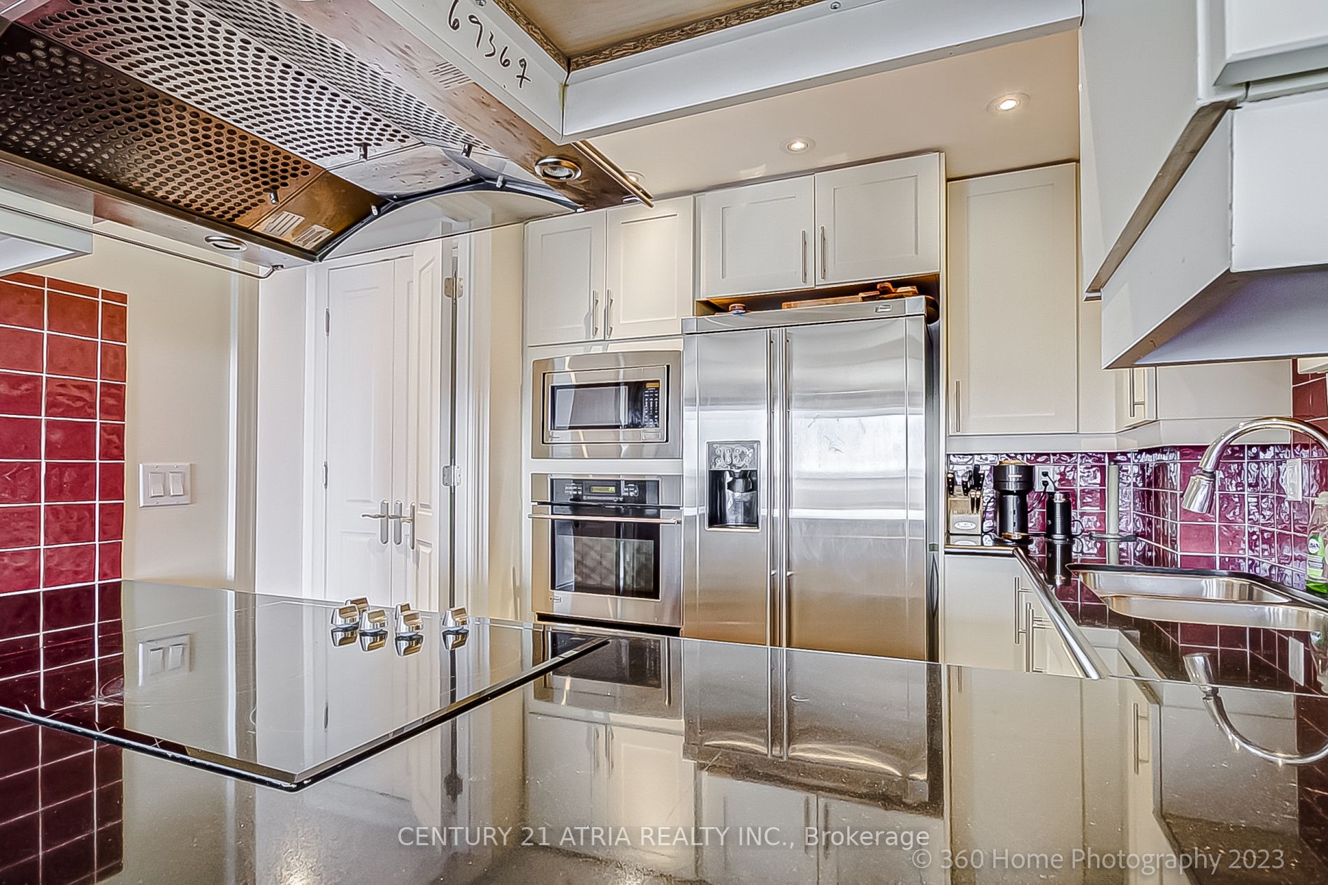 761 Bay St, #4311