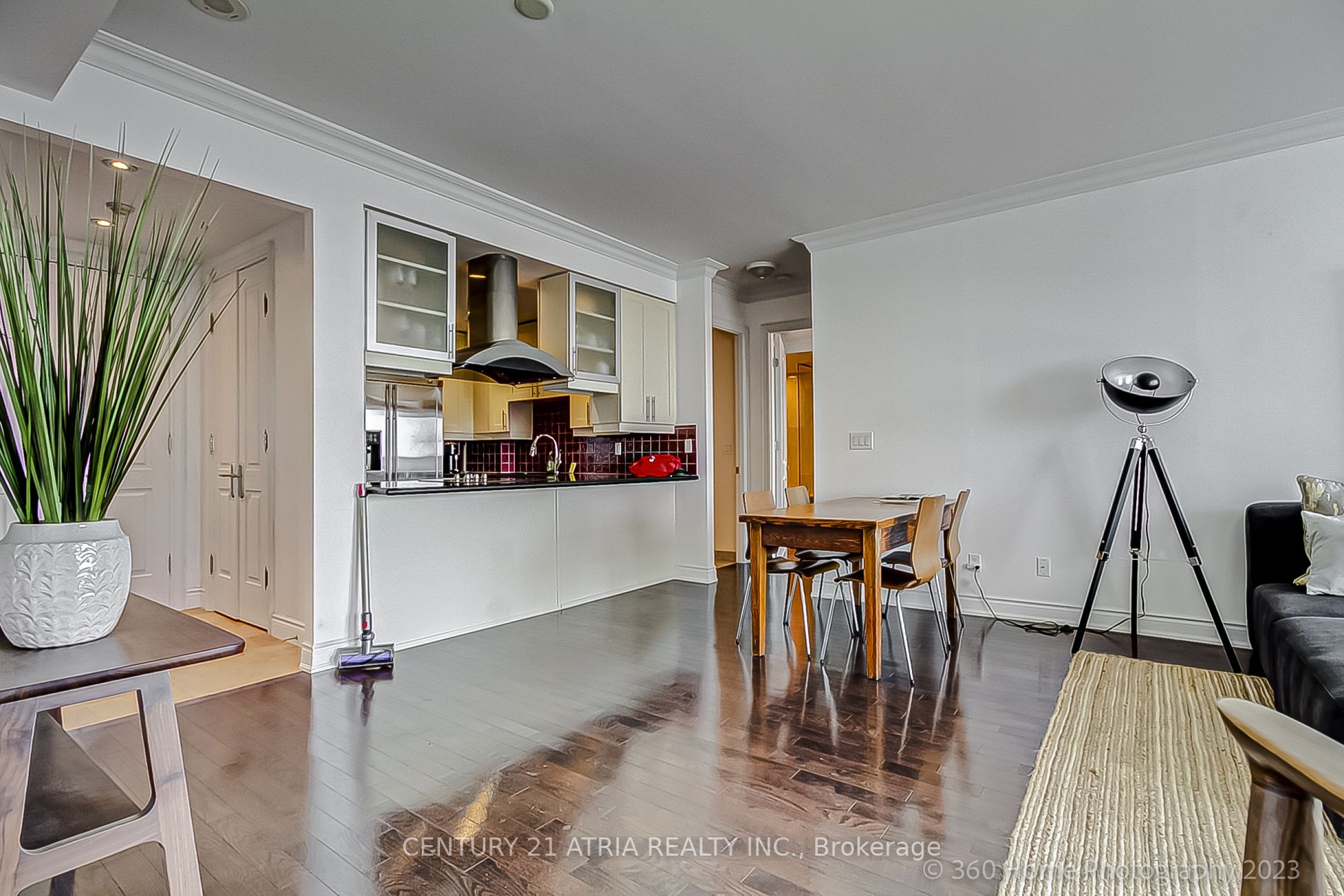 761 Bay St, #4311