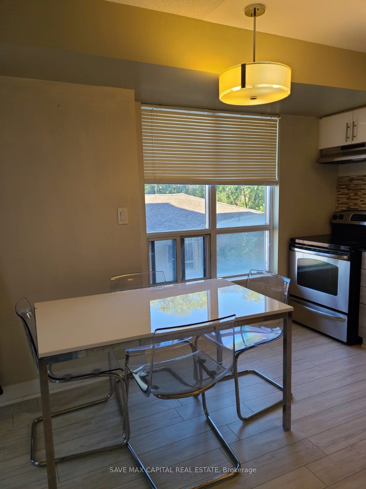 801 Sheppard Ave, #202