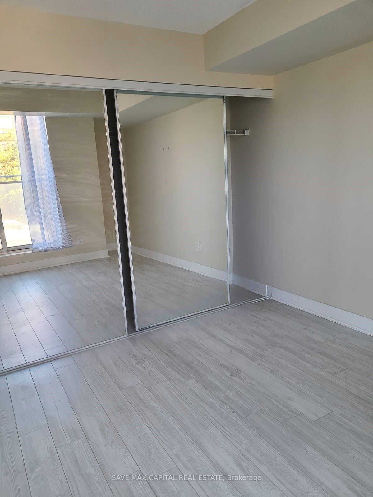801 Sheppard Ave, #202