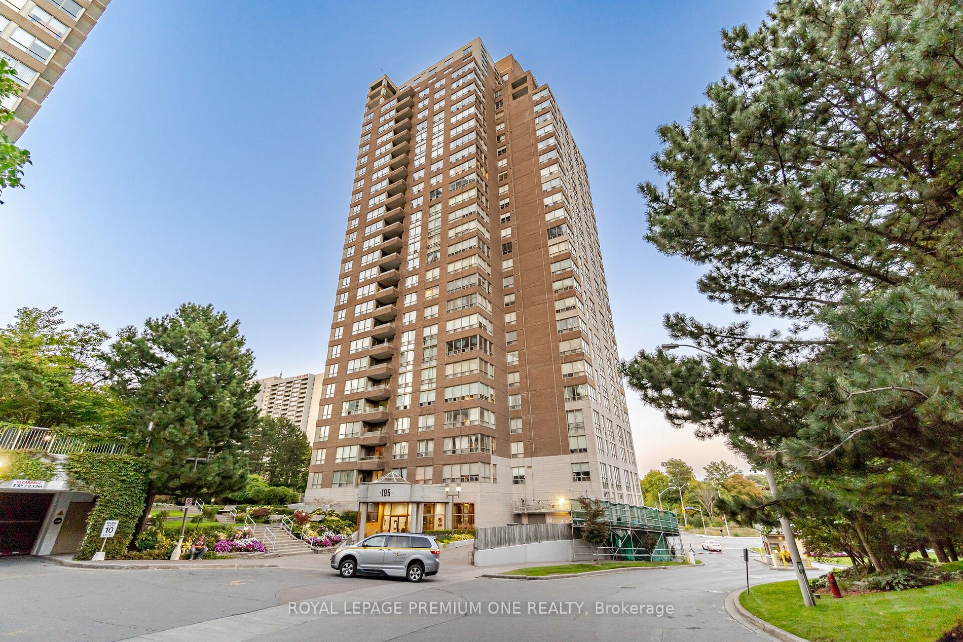 195 Wynford Dr, #2503