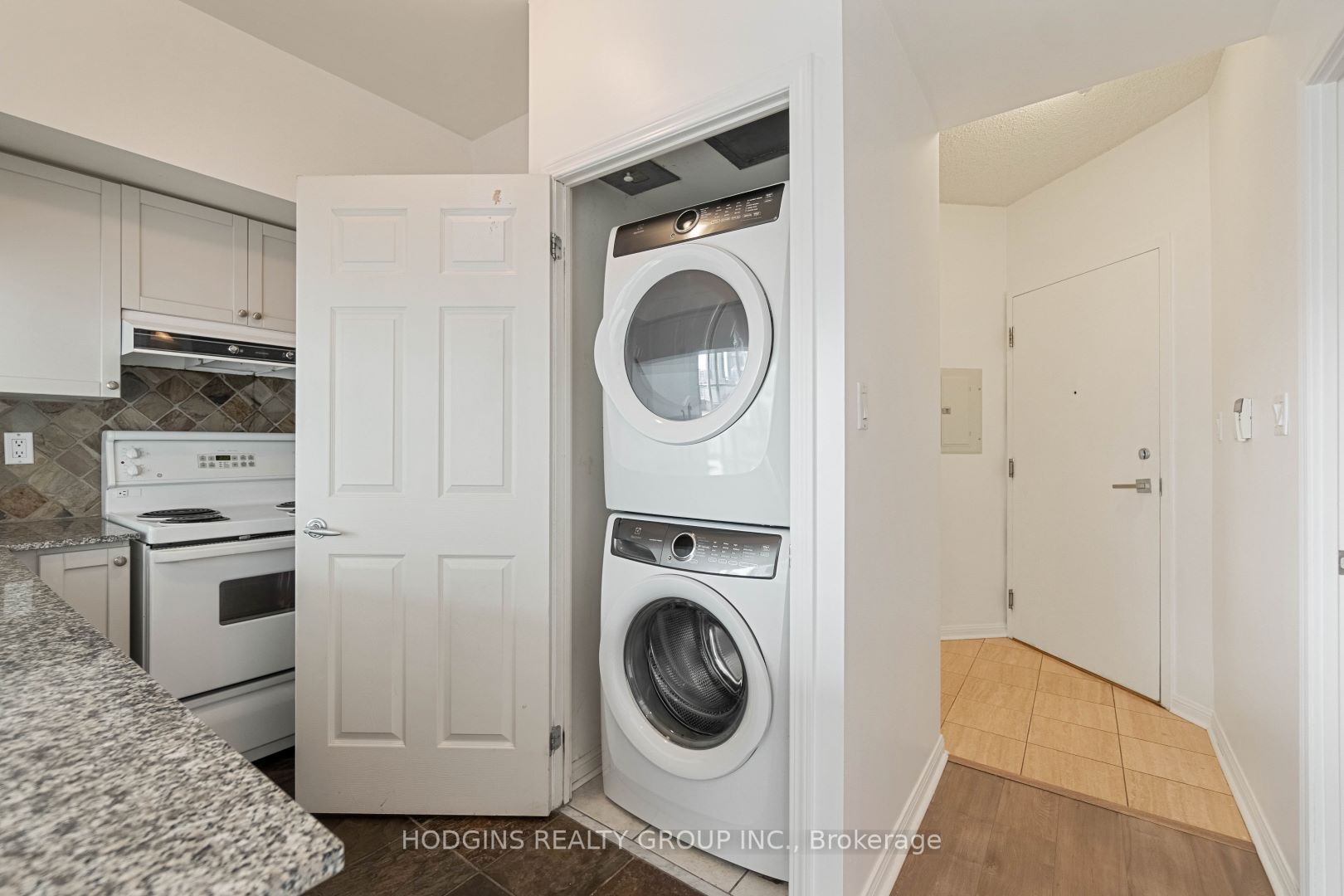 230 Queens Quay W, #1518