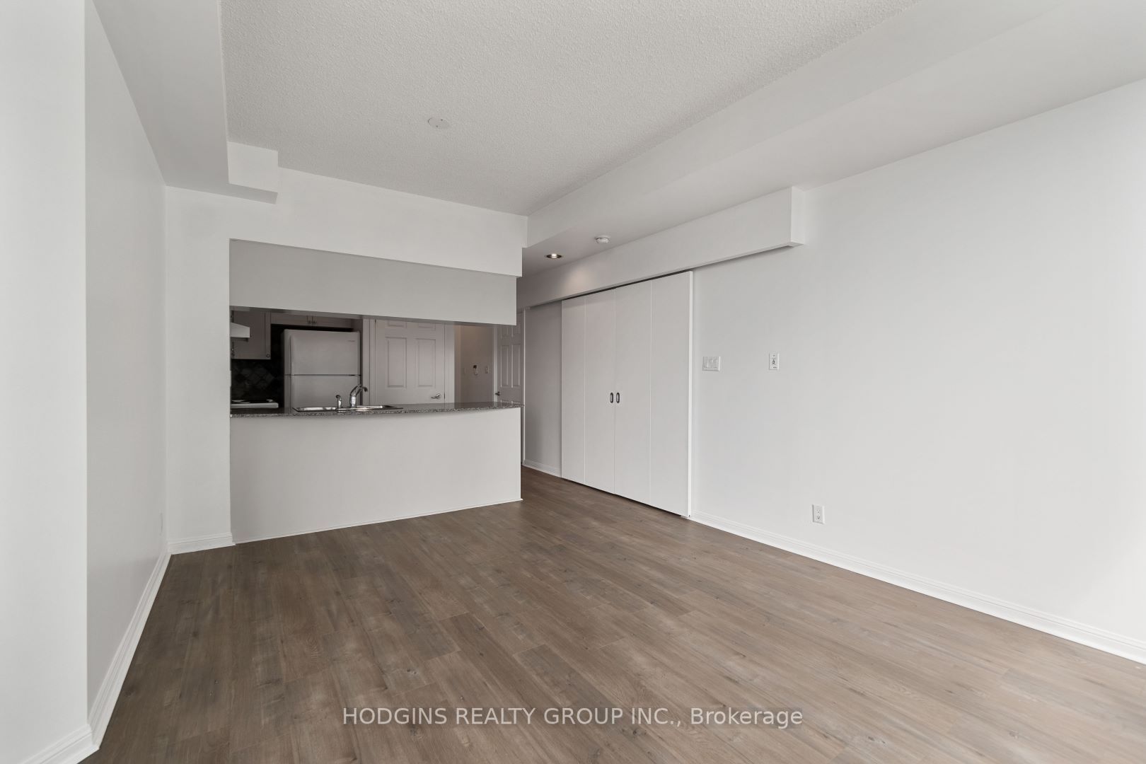 230 Queens Quay W, #1518
