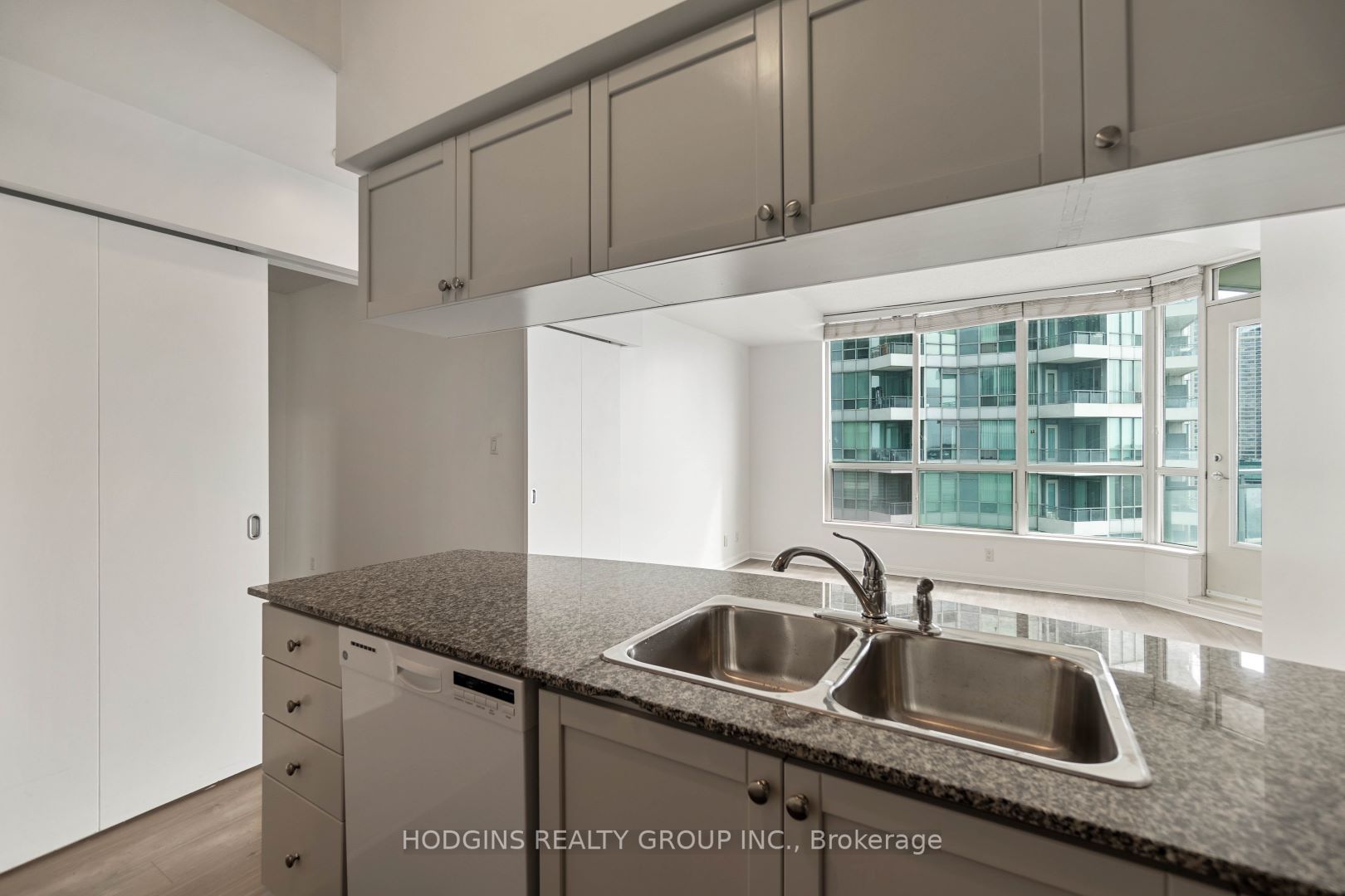 230 Queens Quay W, #1518