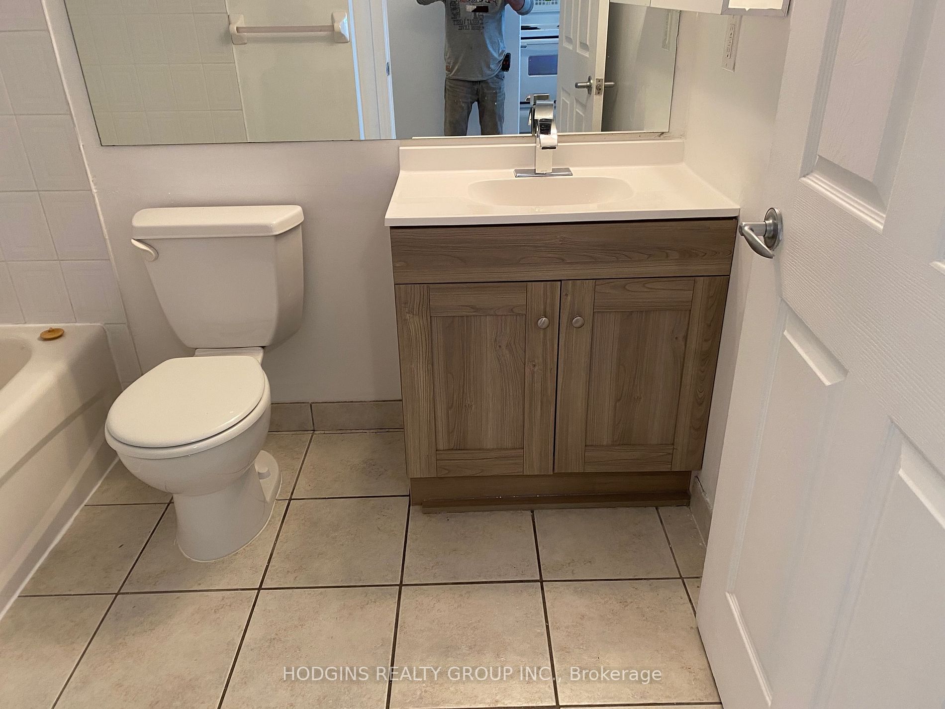 230 Queens Quay W, #1518