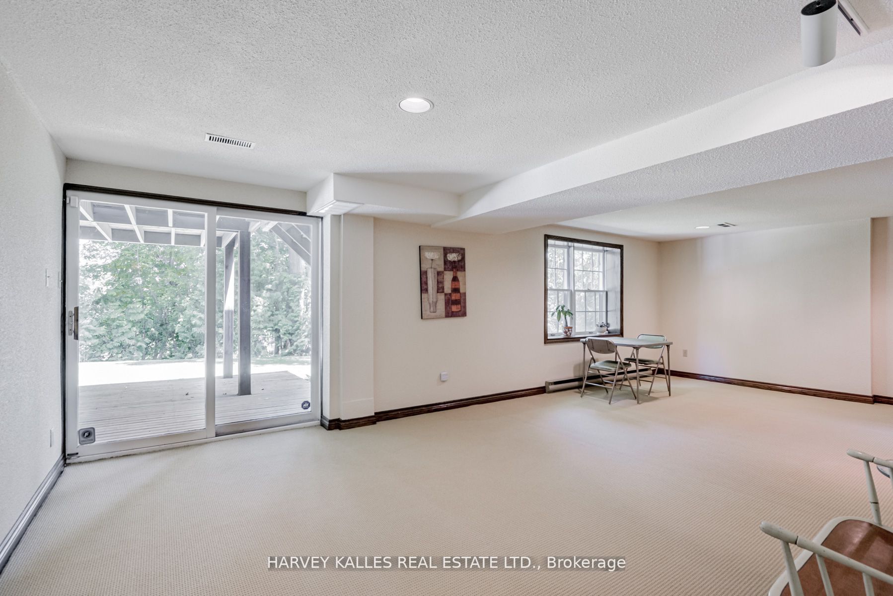 16 Bobwhite Cres
