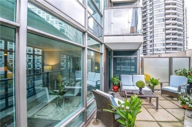 361 Front St W, #328