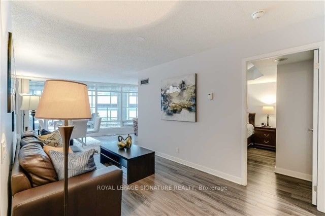 361 Front St W, #328