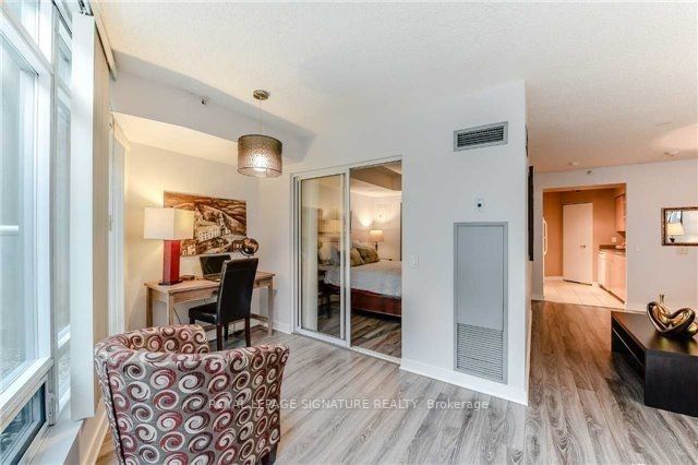361 Front St W, #328