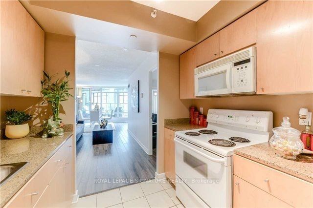 361 Front St W, #328