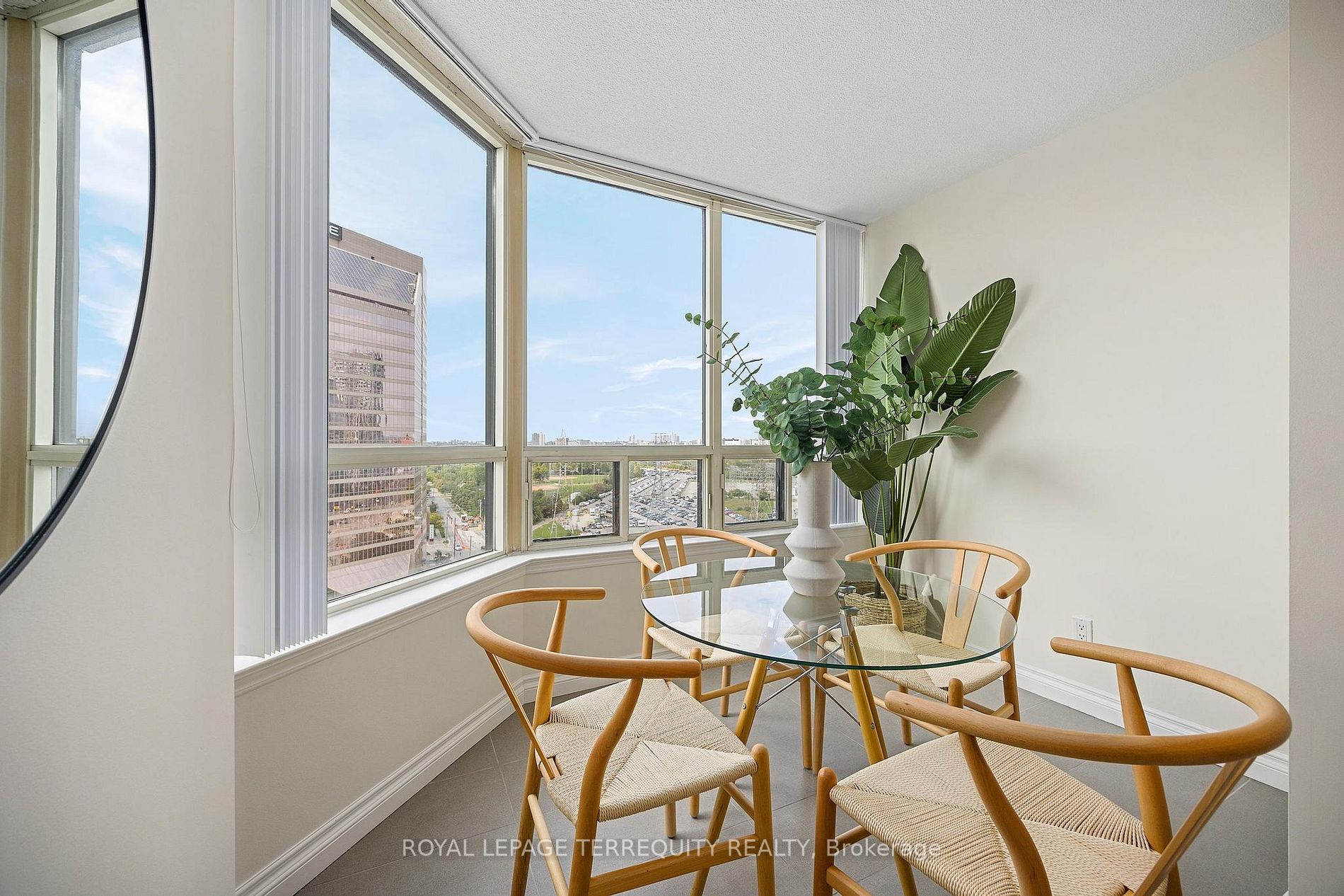 7 Bishop Ave, #1515