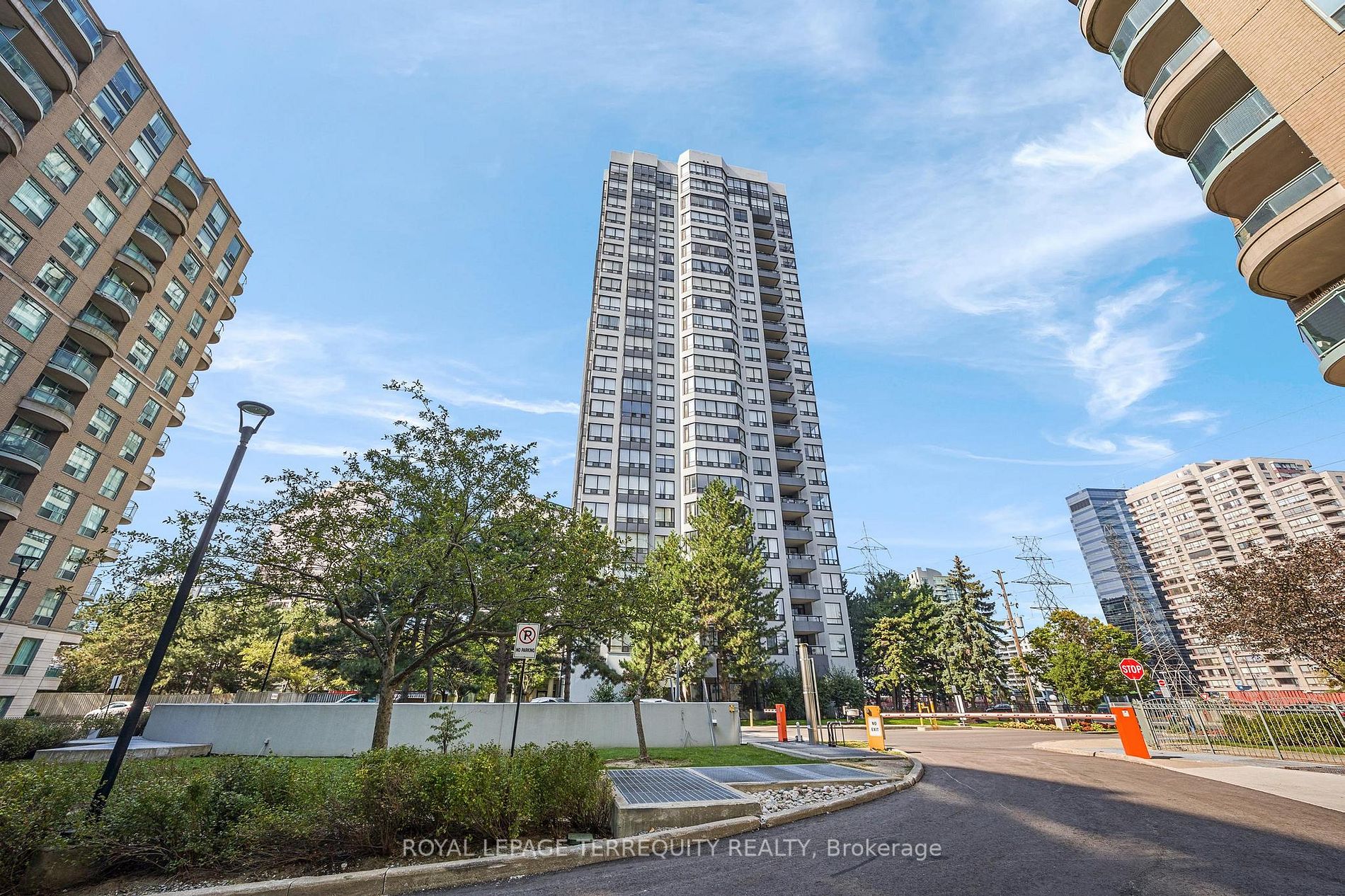 7 Bishop Ave, #1515