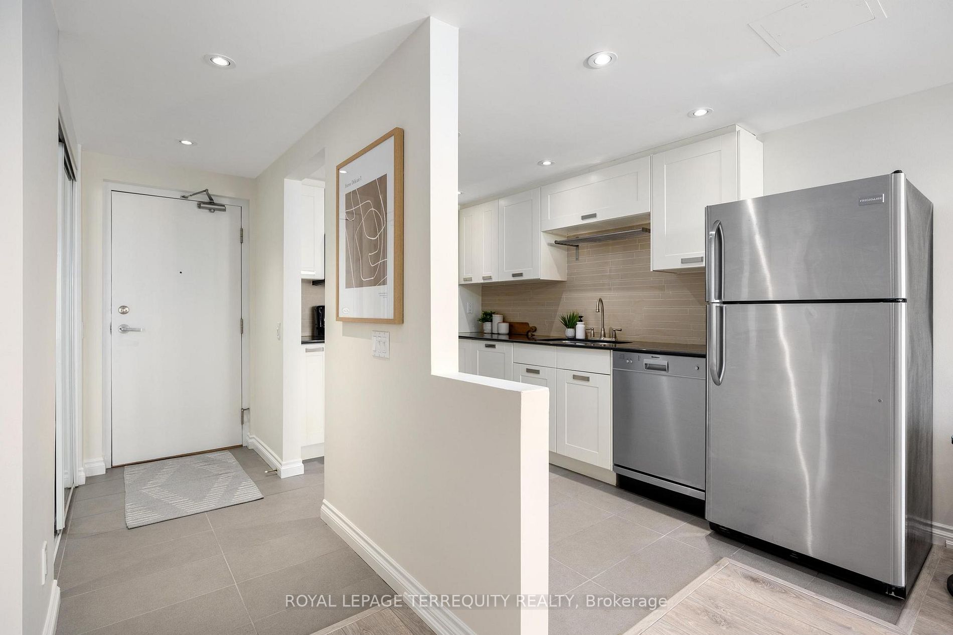 7 Bishop Ave, #1515
