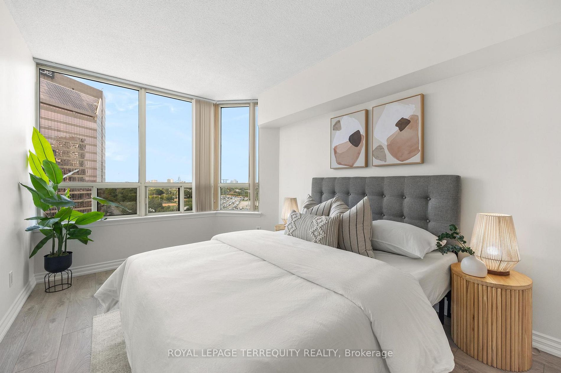 7 Bishop Ave, #1515