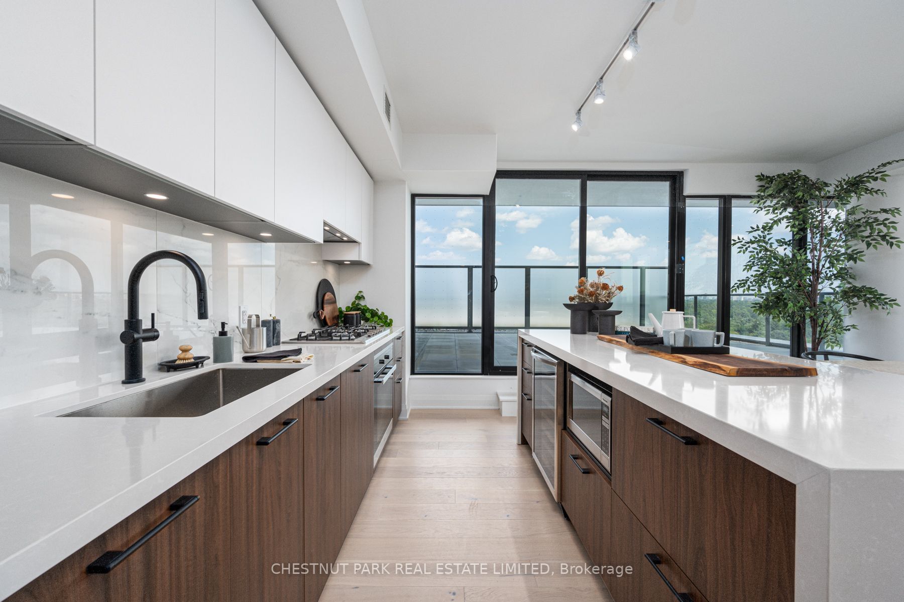 33 Frederick Todd Way, #1205