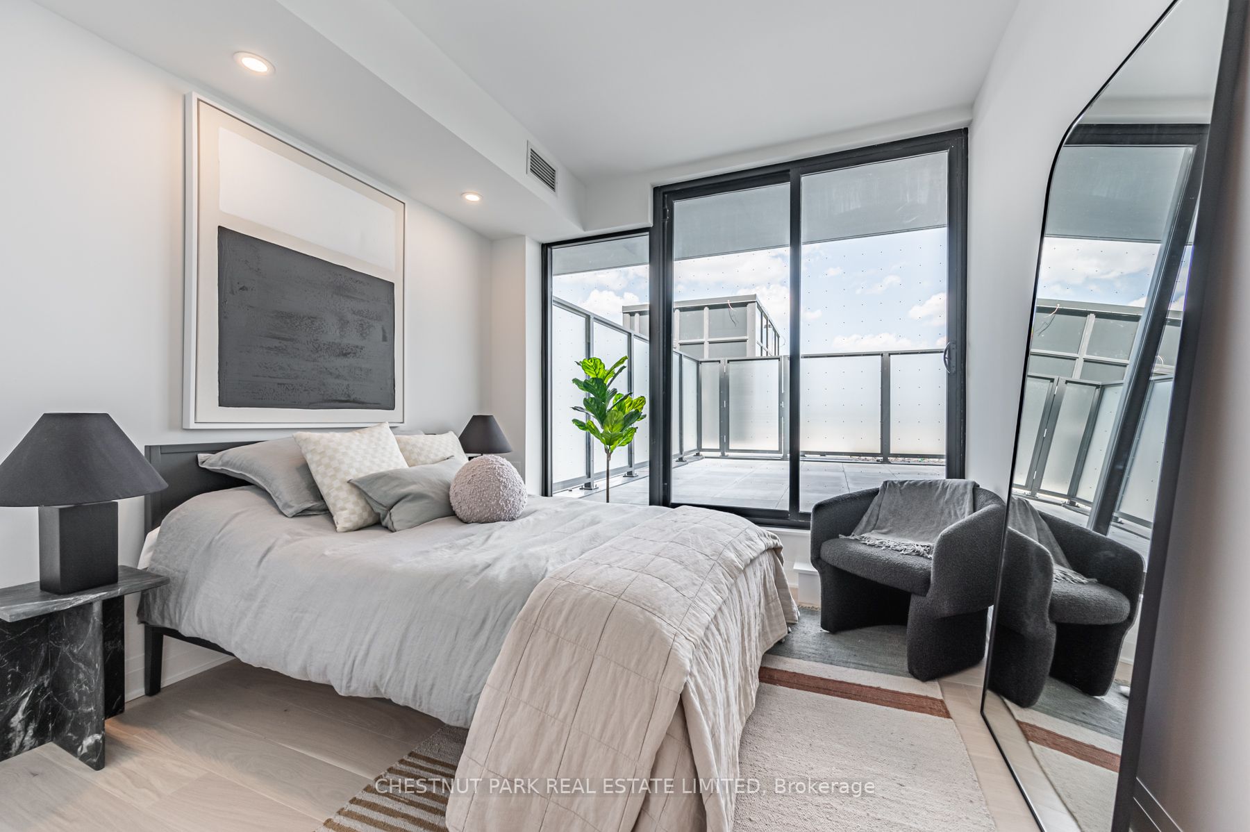 33 Frederick Todd Way, #1205