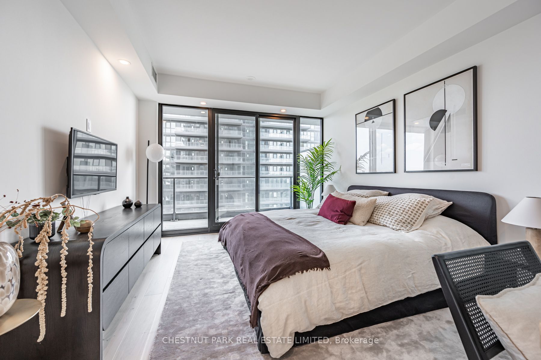 33 Frederick Todd Way, #1205