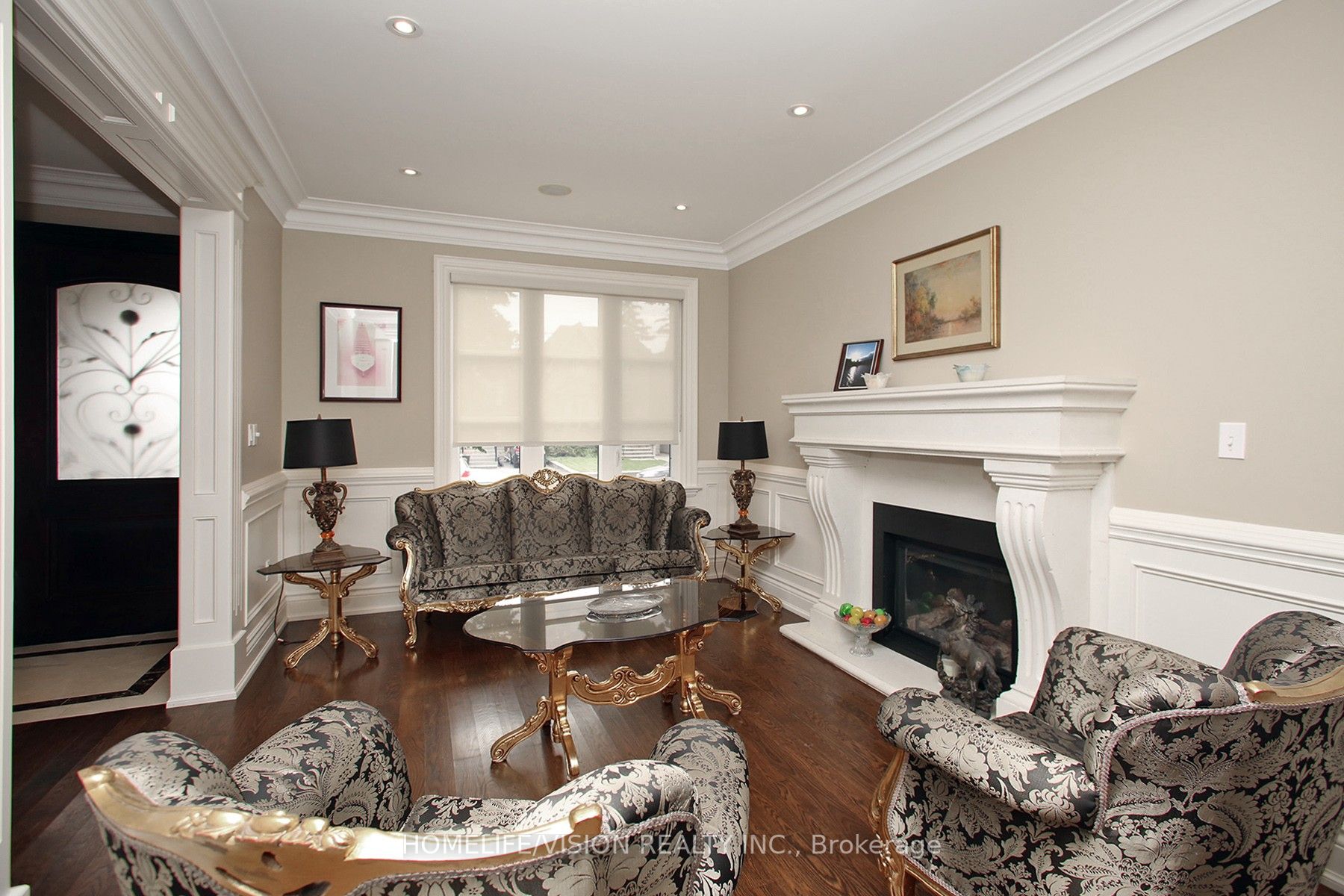 292 Laird Dr