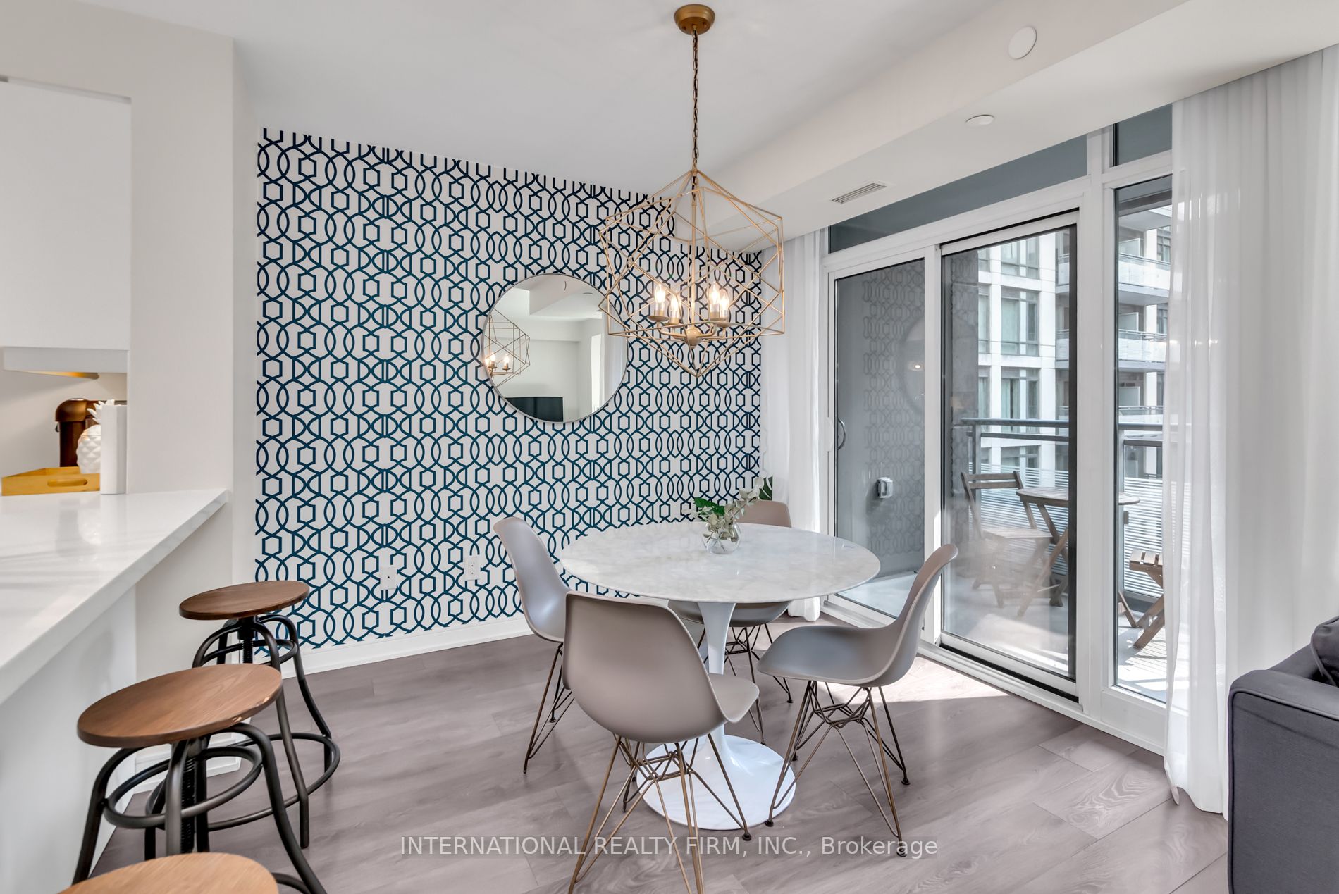 525 Adelaide St, #603