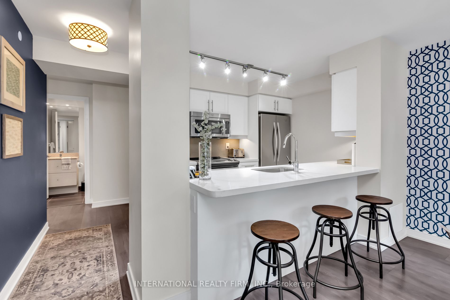 525 Adelaide St, #603
