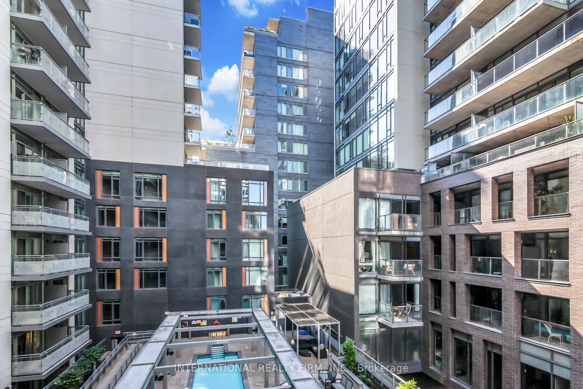 525 Adelaide St, #603