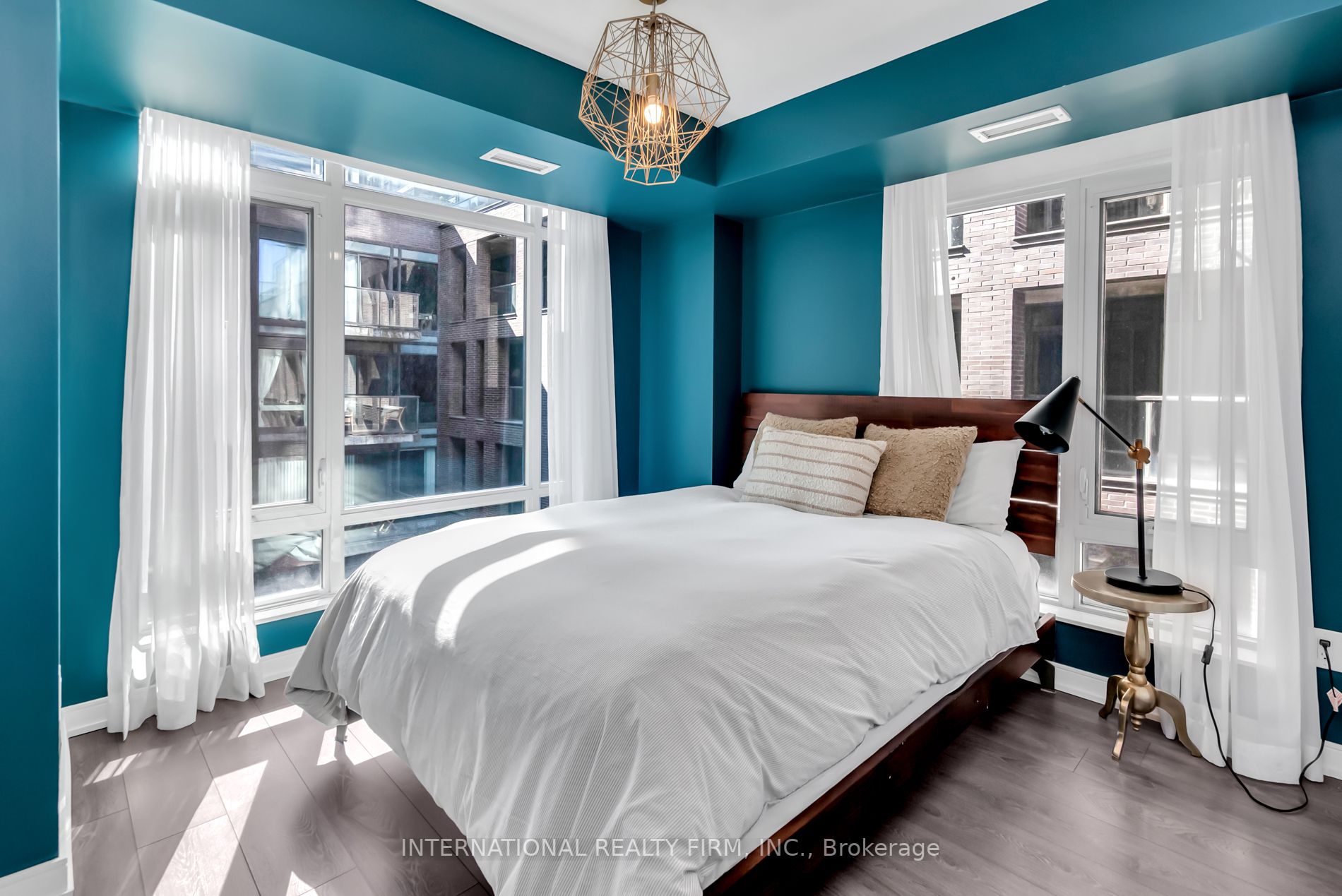 525 Adelaide St, #603