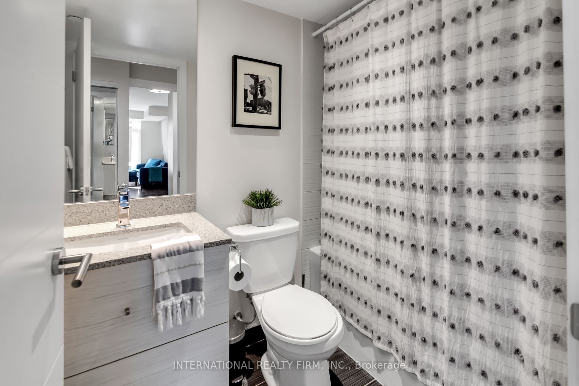 525 Adelaide St, #603