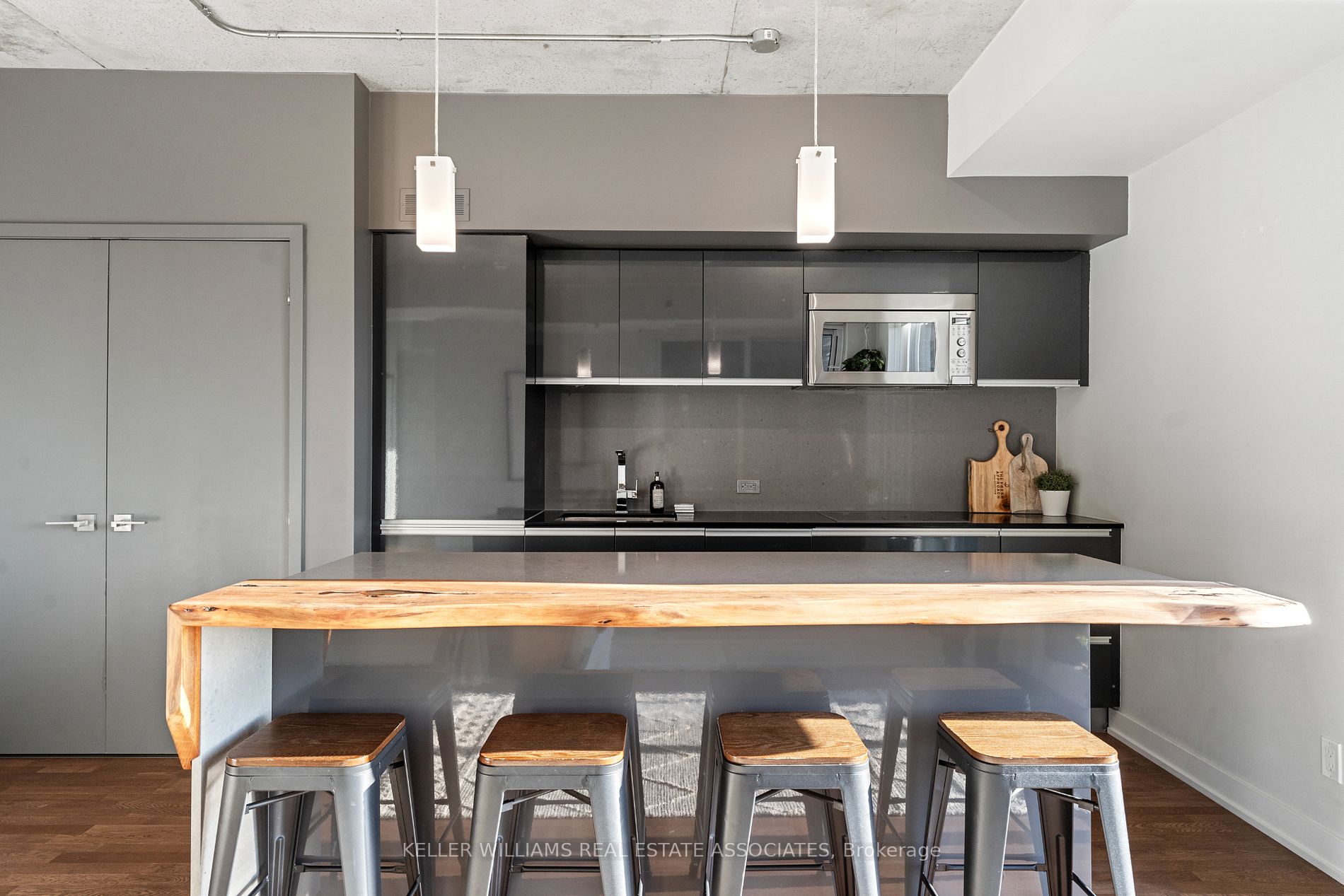 20 Minowan Miikan Lane, #712