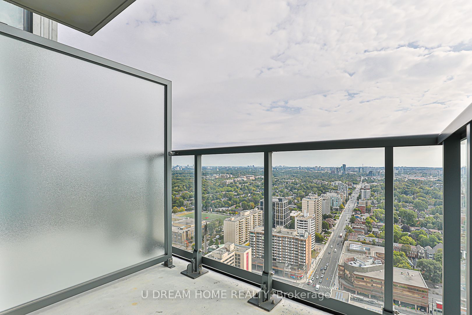 125 Redpath Ave, #Ph111