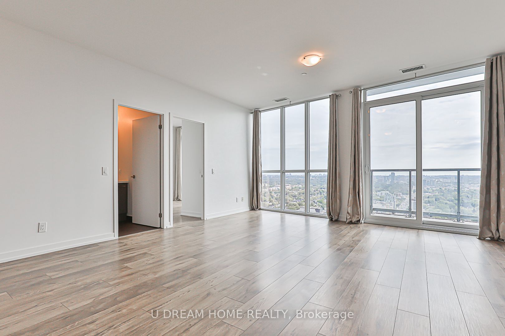 125 Redpath Ave, #Ph111