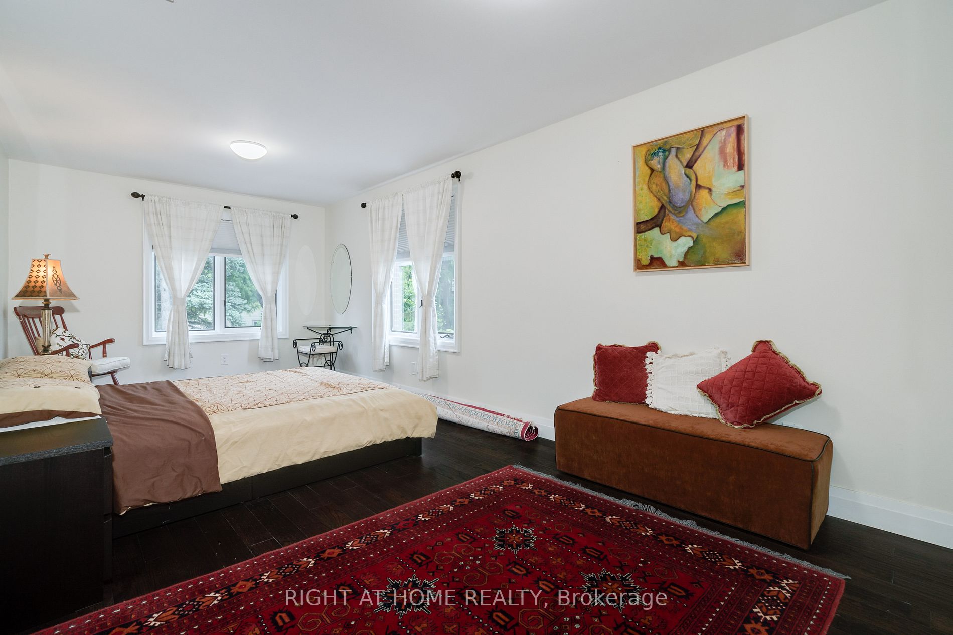 89 Bombay Ave