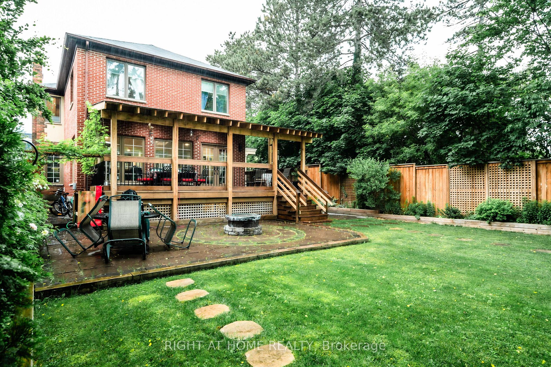89 Bombay Ave