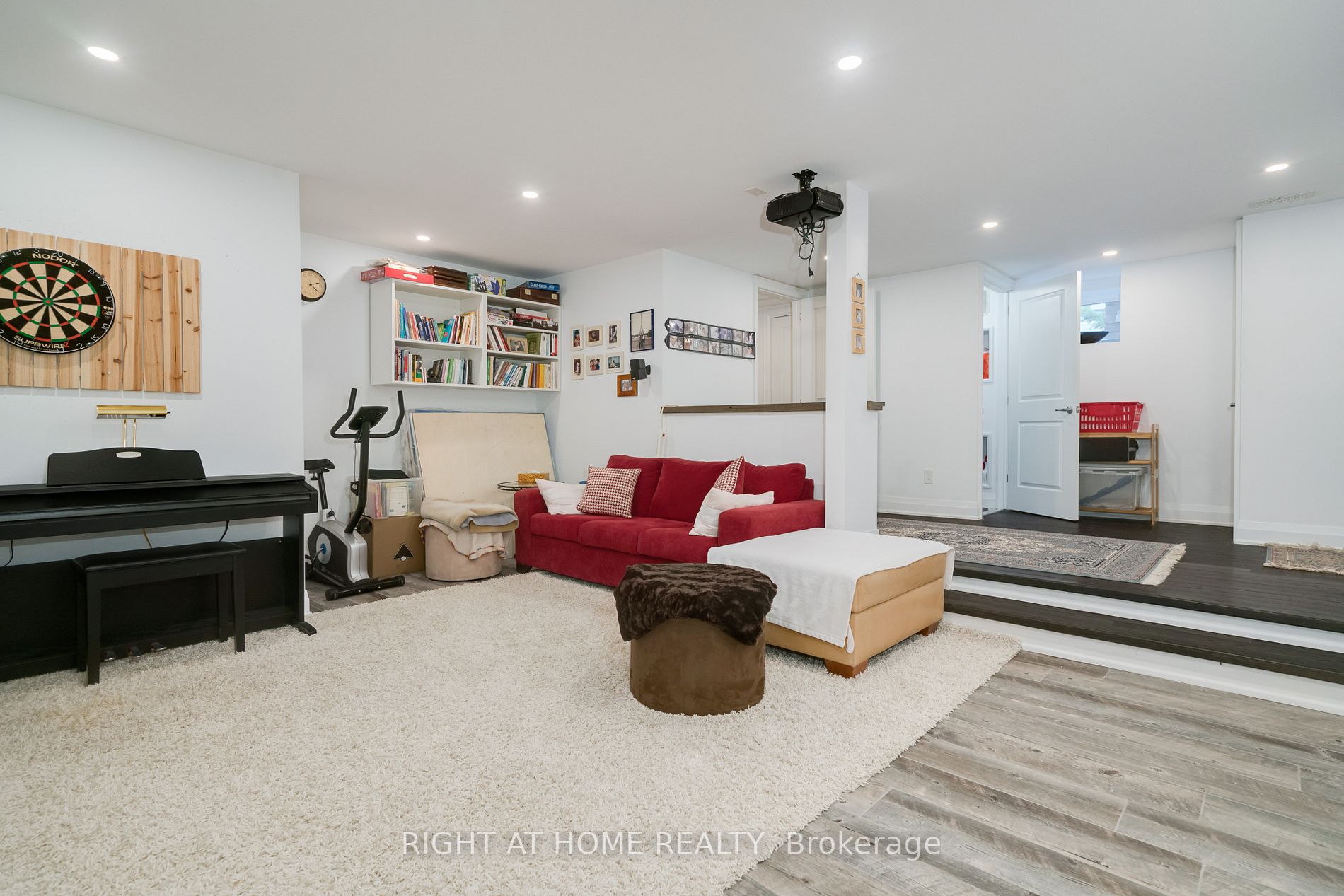89 Bombay Ave